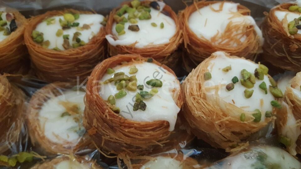 Toptan Kadayıflı Bülbül Yuvası Lokumu Fıstıklı 10 Kg