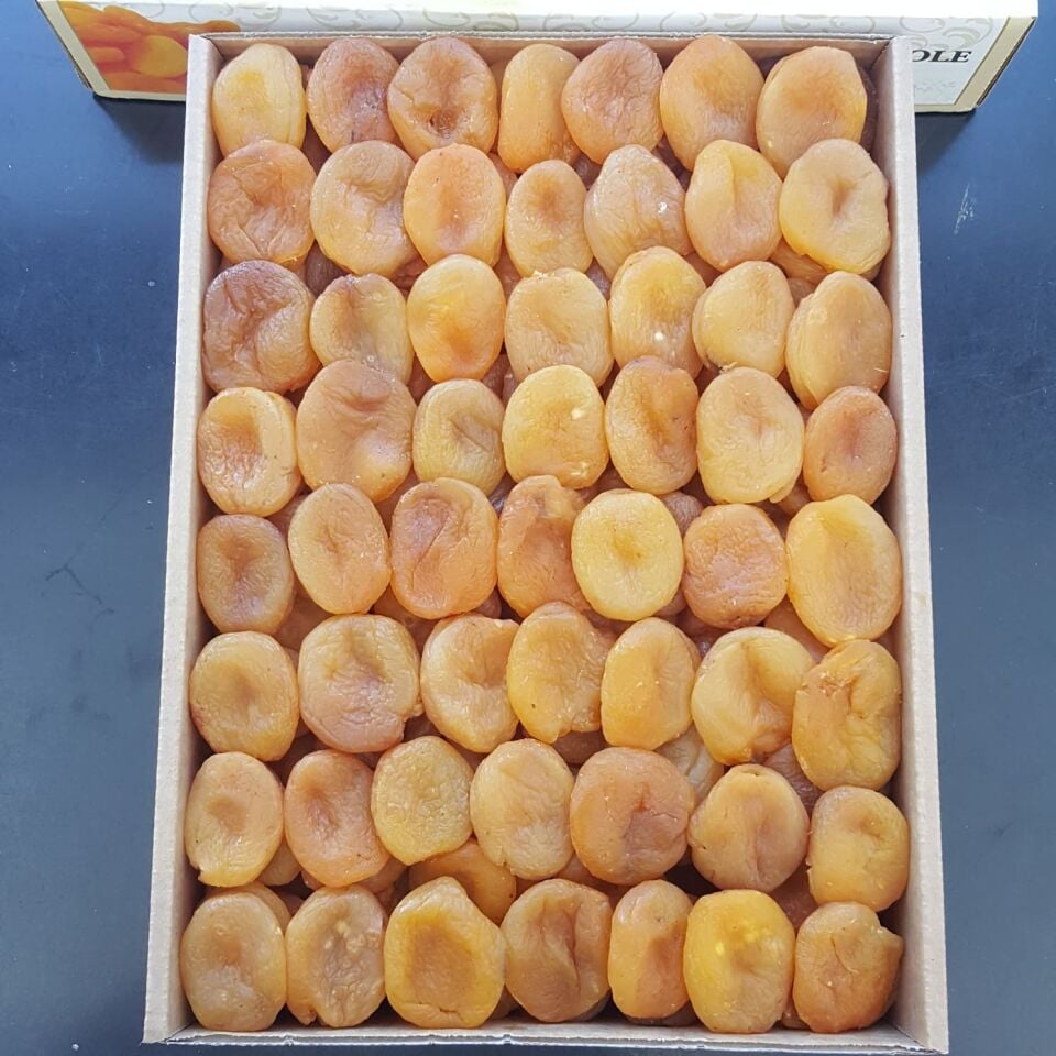 Toptan Ekstra Jumbo Düşük Kükürt Özel Dizim Kayısı 10Kg