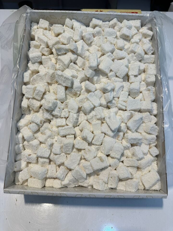 Toptan Çifte Kavrulmuş Yer Fıstıklı Sütlü Lokum 10 Kg
