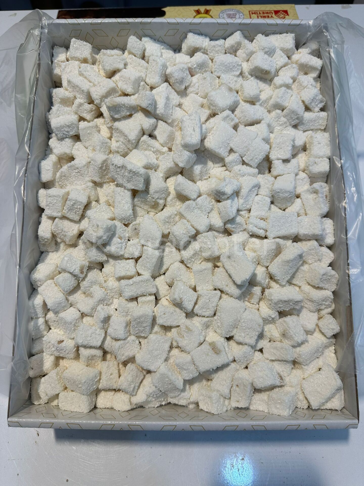 Toptan Çifte Kavrulmuş Yer Fıstıklı Sütlü Lokum 10 Kg
