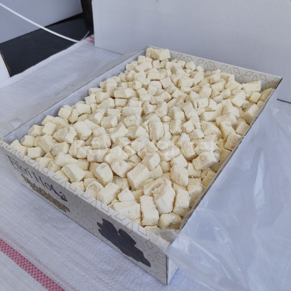 Toptan Çifte Kavrulmuş Yer Fıstıklı Sütlü Lokum 10 Kg