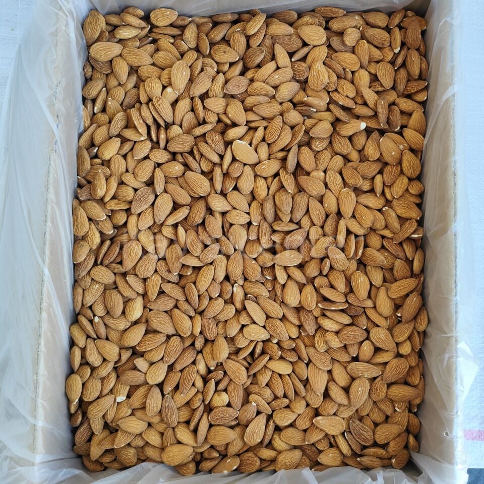 Toptan İthal Çiğ Badem 8 Kg