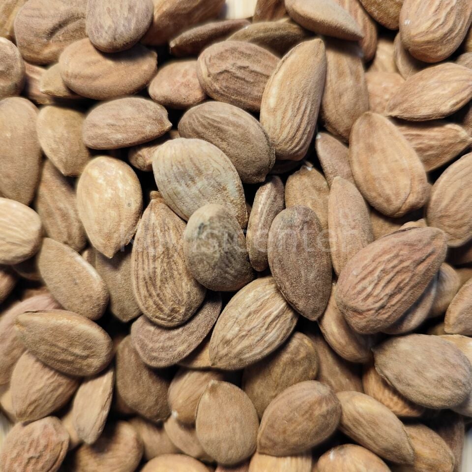 Toptan Yerli Taş Badem içi  10 Kg