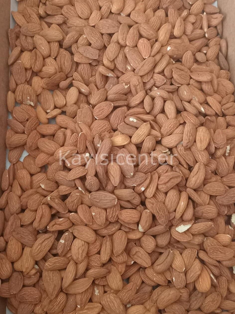 Toptan Yerli Feragnes Badem İçi  25 Kg