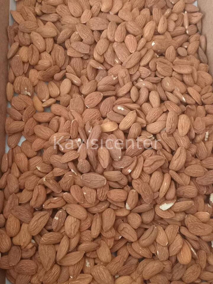 Toptan Yerli Feragnes Badem İçi  25 Kg