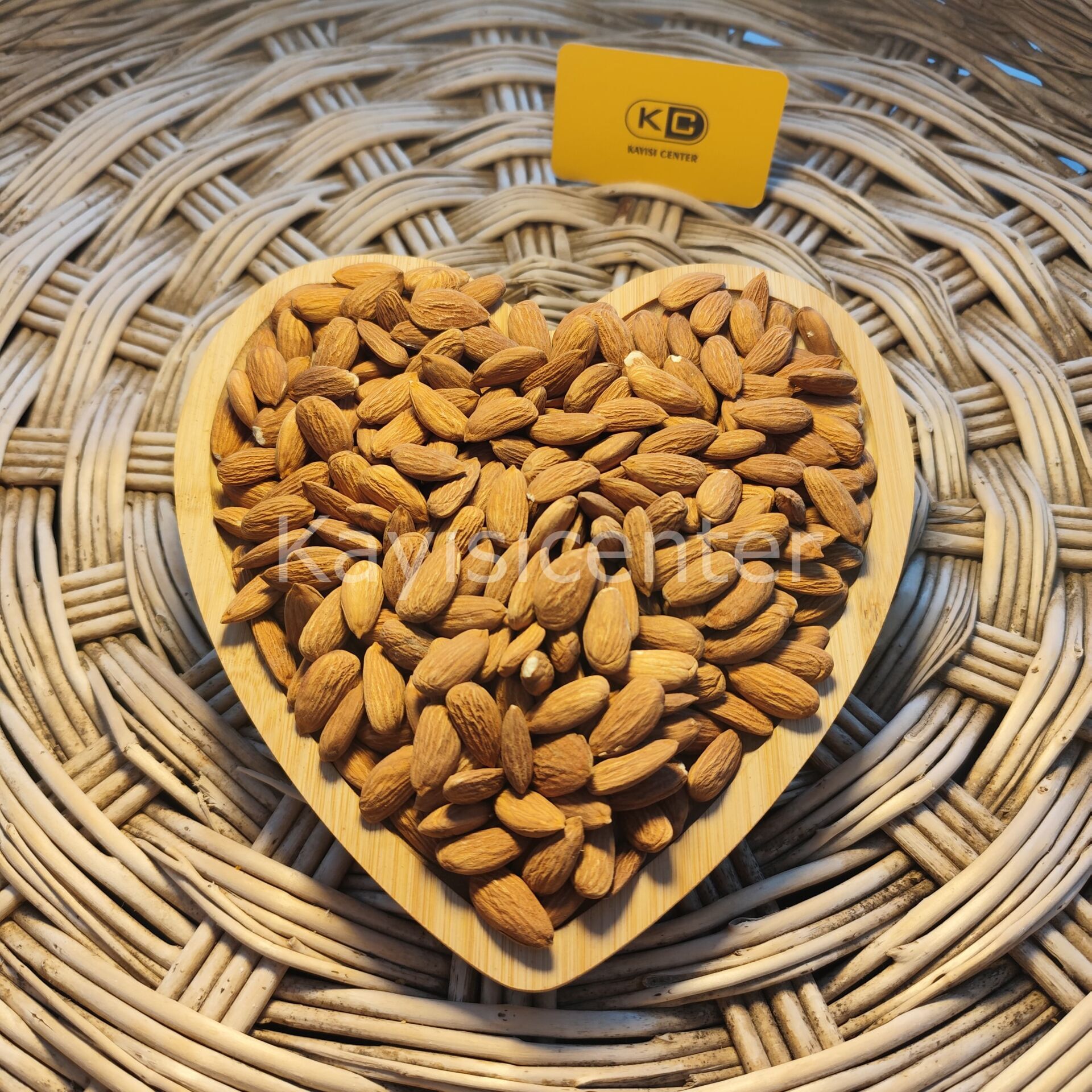 Toptan Yerli Feragnes Çiğ Badem 10 Kg