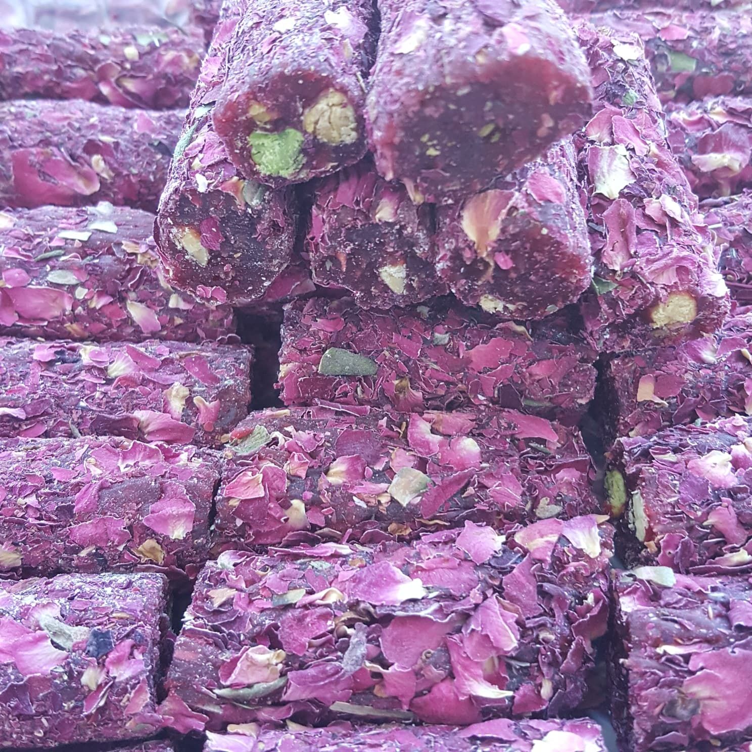 Toptan Antep Fıstıklı Cennet Lokumu  10 Kg Güllü