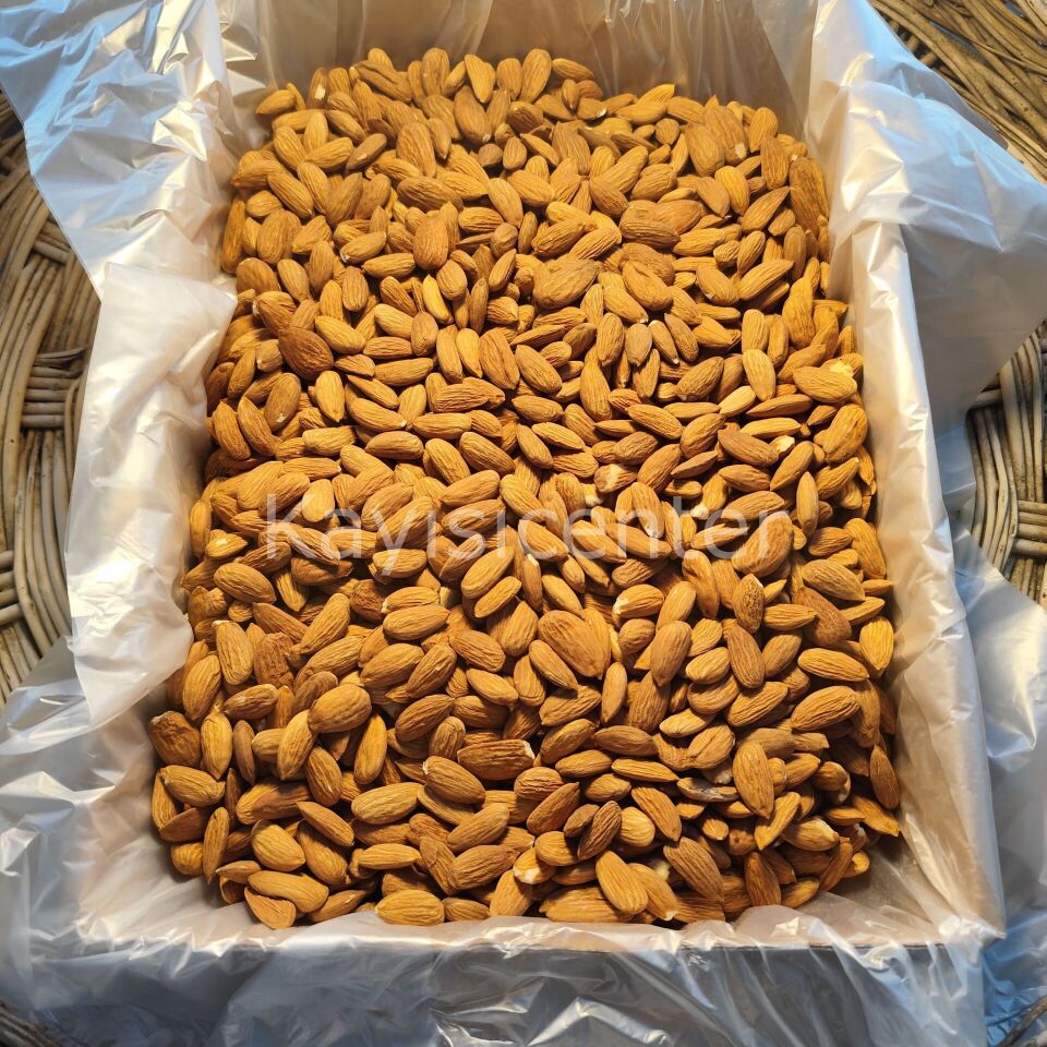 Toptan Yerli Feragnes Jumbo Çiğ Badem 10 Kg