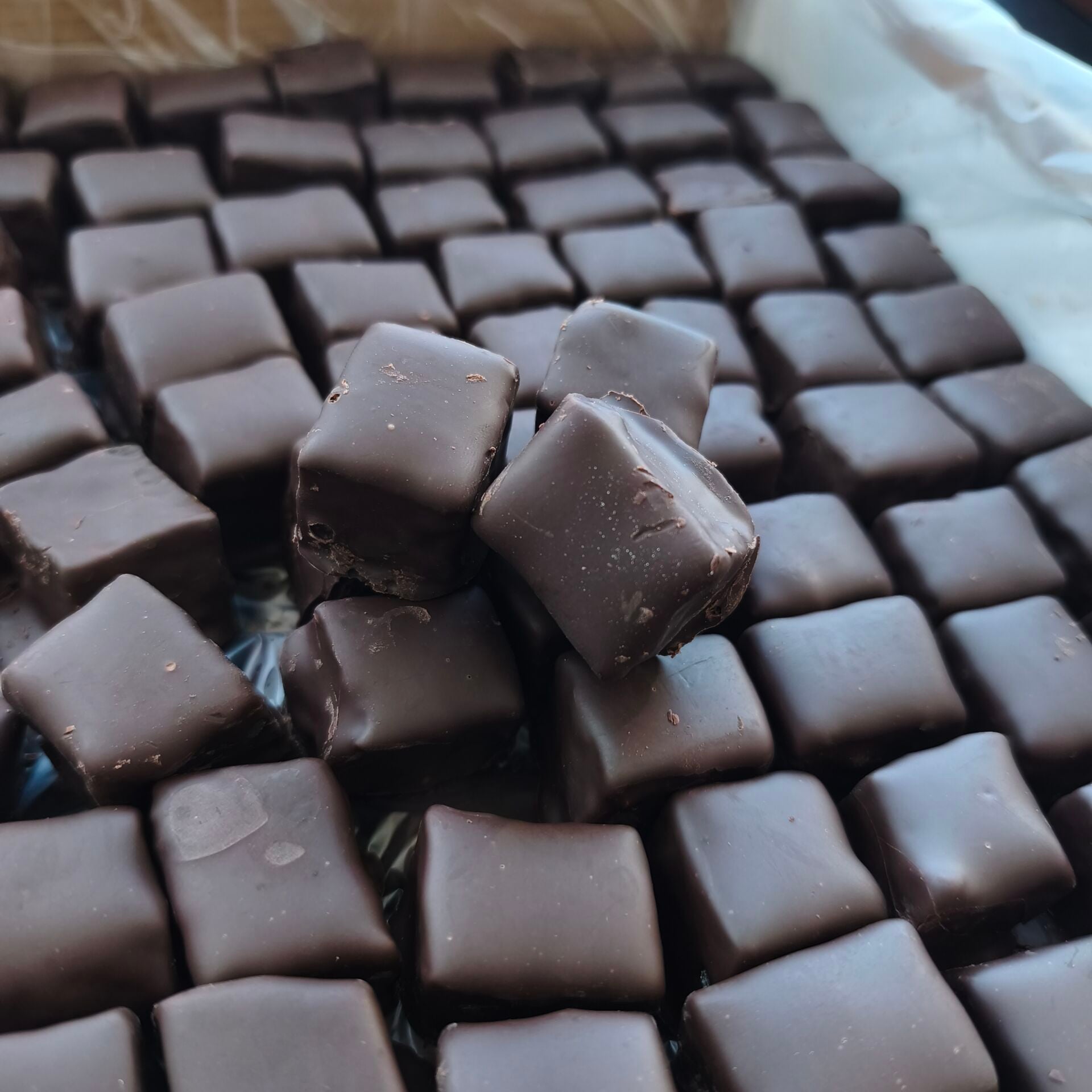 Toptan Bitter Çikolata Kaplı Kayısı Lokumu 10Kg