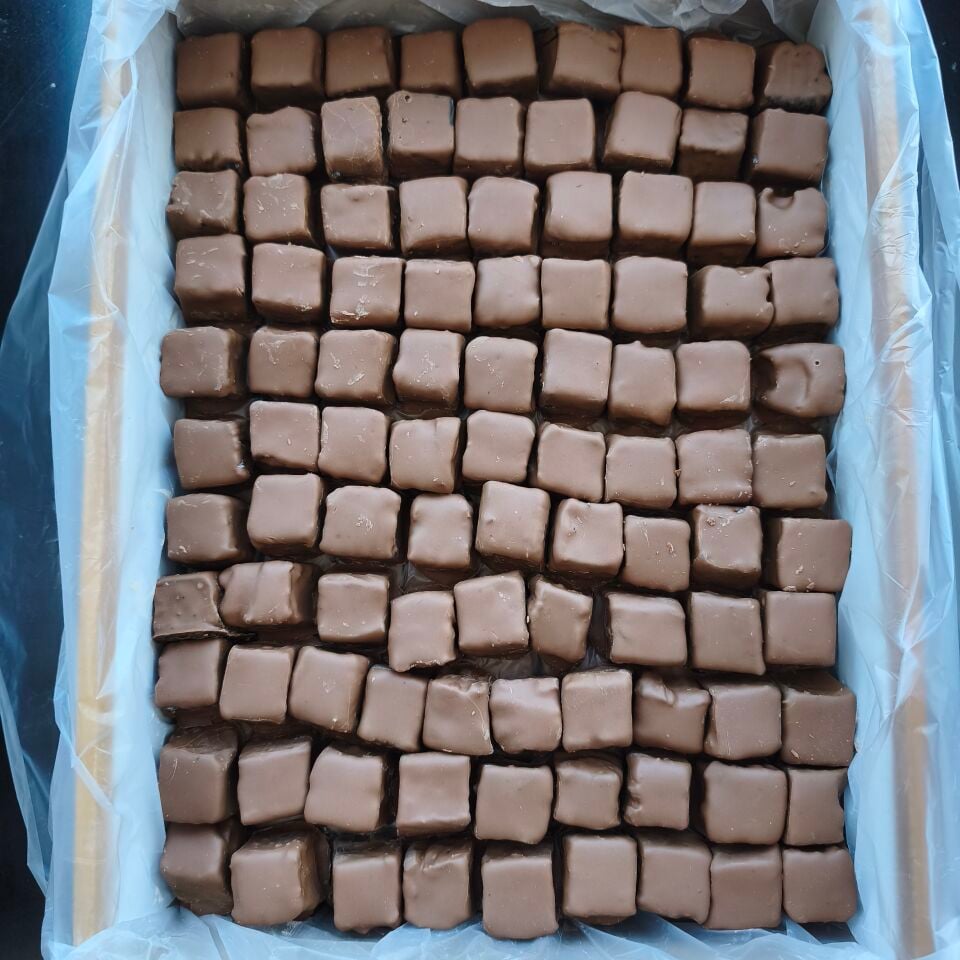 Toptan Sütlü Çikolata Kaplı Kayısı Lokumu 10Kg
