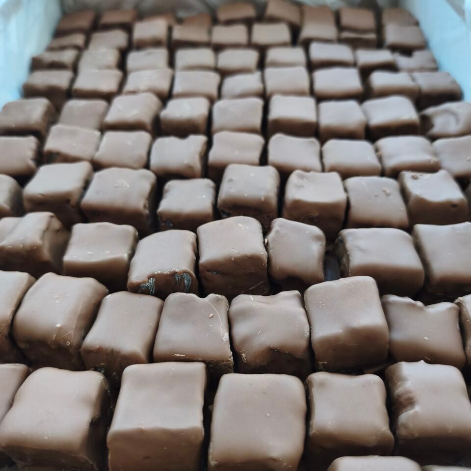 Toptan Karışık Çikolata Kaplı Kayısı Lokumu 15Kg