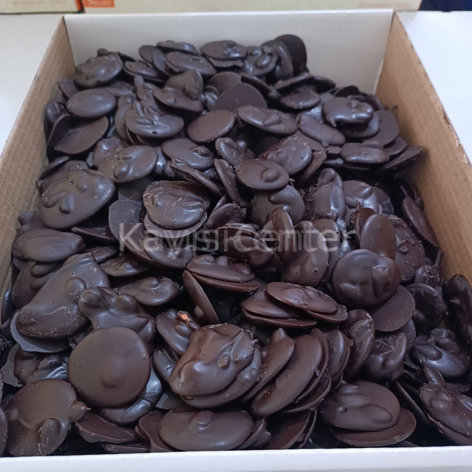 Toptan Kayısı Çekirdekli Roche Bitter Çikolata 10Kg