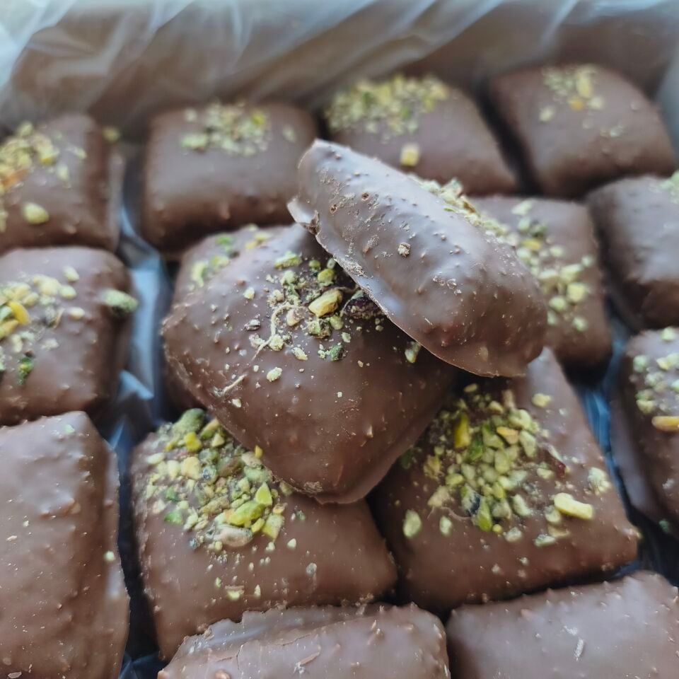 Toptan Sütlü Çikolata Kaplı Bohça Lokum 12 Kg